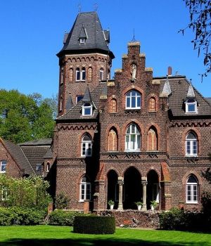 Foto Stadt Monheim historisches Gebäude